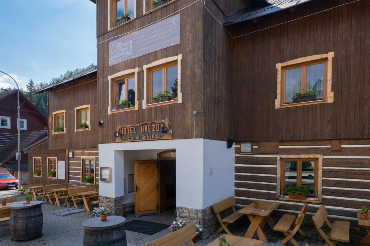 Hotel Hvezda 派克波特斯耐兹库 外观 照片